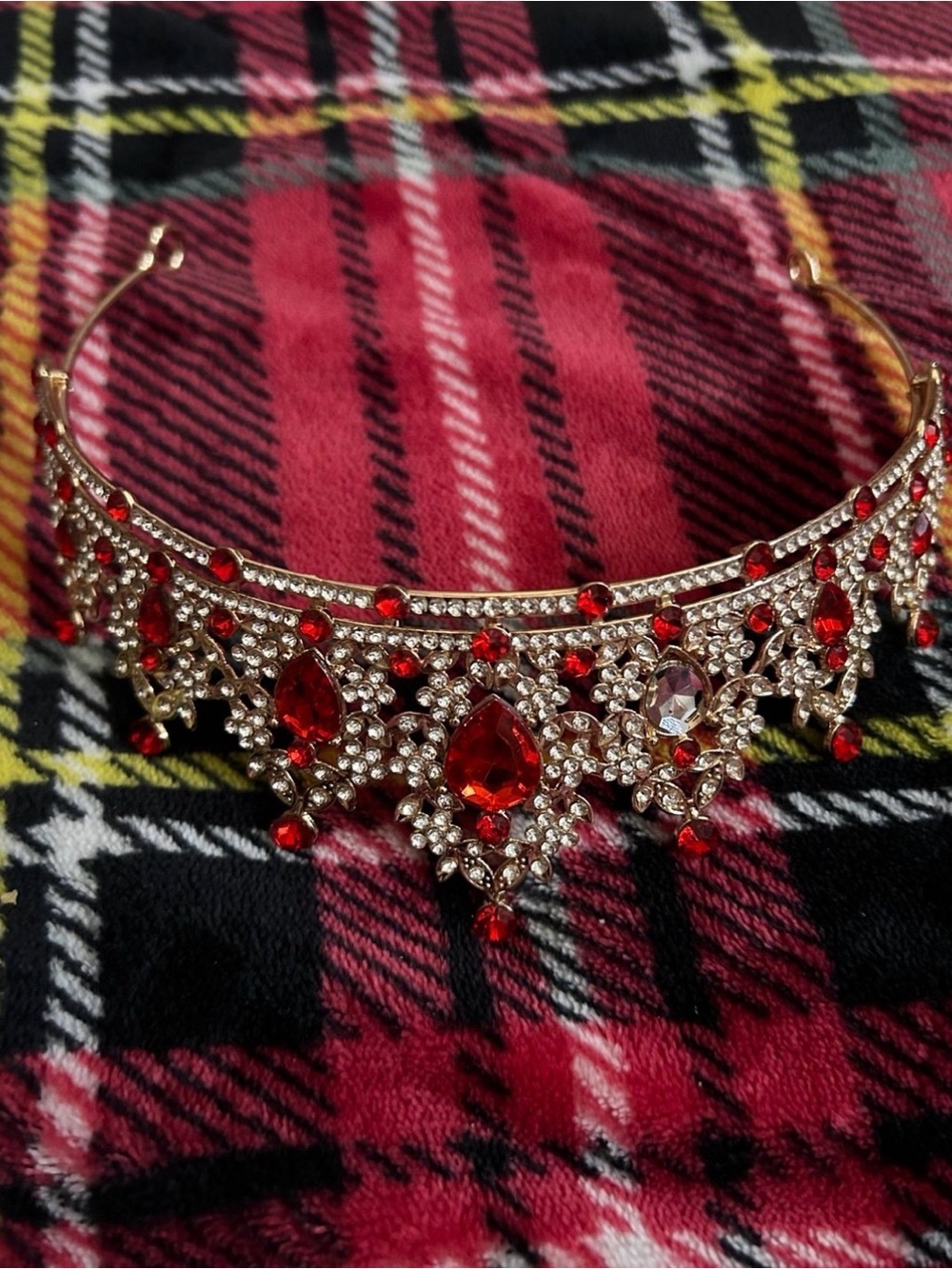 Tiara - Picture 3 of 3